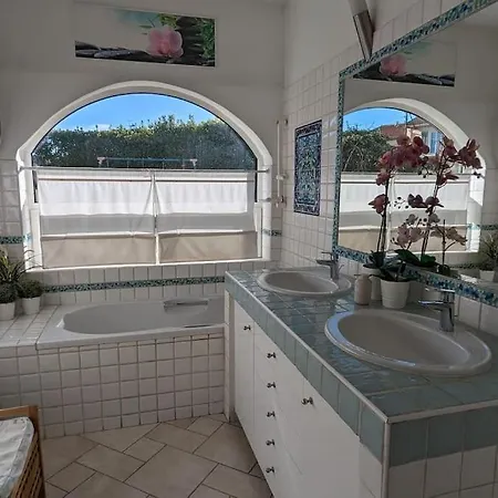 Maison De Vacances Au Soleil Proche Plages *