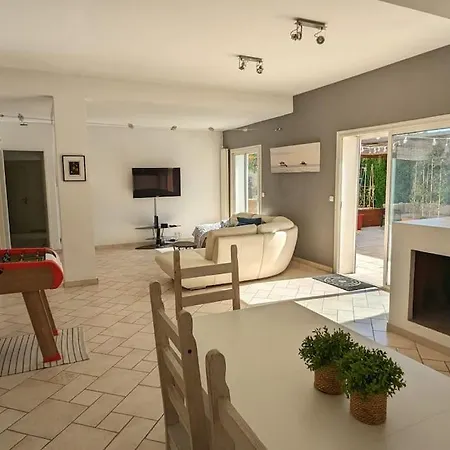 Maison De Vacances Au Soleil Proche Plages * ツーロン