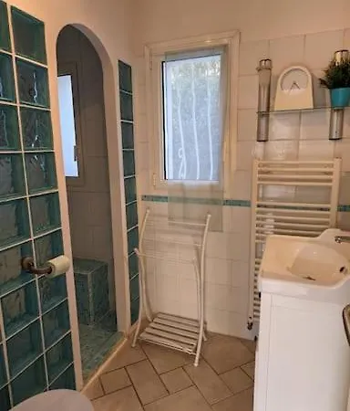 Maison De Vacances Au Soleil Proche Plages ツーロン