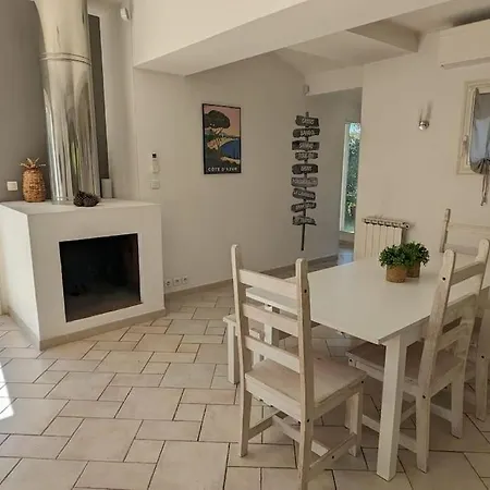 Maison De Vacances Au Soleil Proche Plages * ツーロン